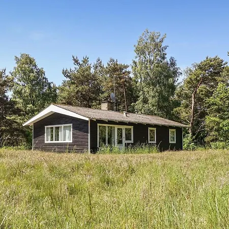 2 Bedroom Stunning In Aakirkeby