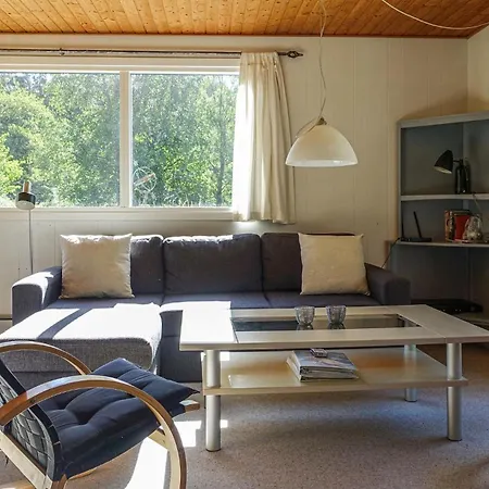 Holiday home 2 Bedroom Stunning In Aakirkeby